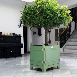 Donica ozdobna Chanson CHA071 firmy Symphonie Planters w kolorze zielonym RAL 6021 (Pale green)